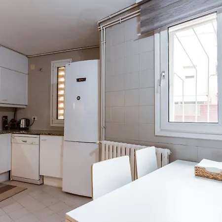 Two Bedroom Townhouse Within 10min Walk From Beach Барселона